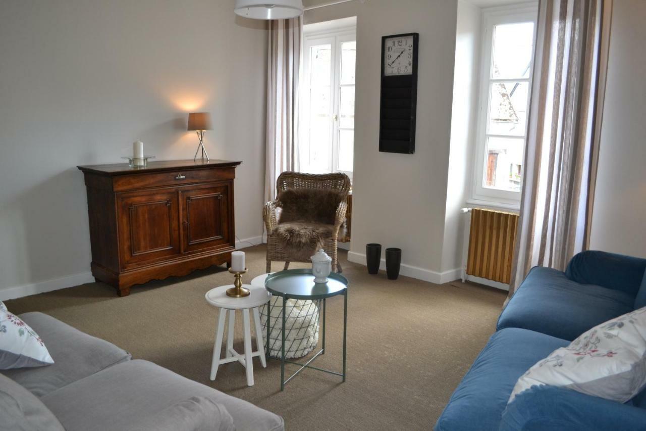 Appartement Passe Partout Lucenay-l'Eveque Exterior foto